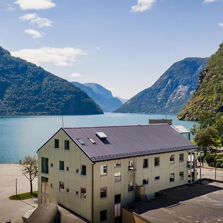 Klingenberg Fjord